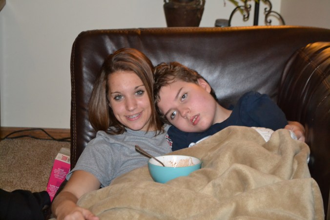 Yummy ~ chocolate chip cookie and ice cream